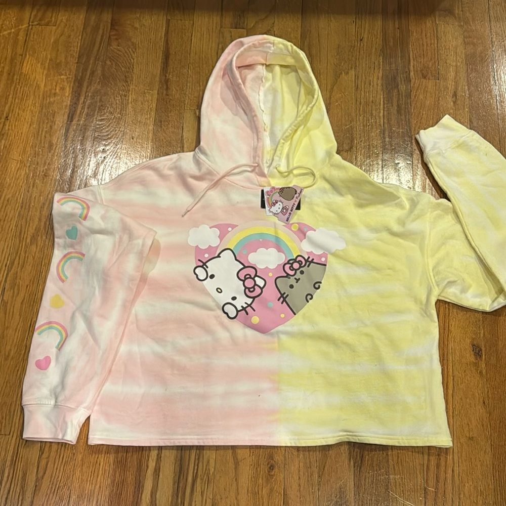 HELLO KITTY PUSHEEN  CROPPED HOODIE